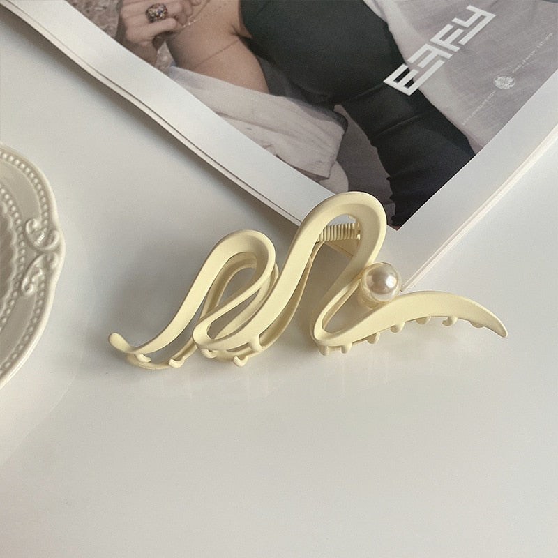 2023 Retro Korea Large Wave Grab Clip Frosted Acrylic Hair Clip Shark Clip Headdress Ladies Girls Fashion Hair Accessories